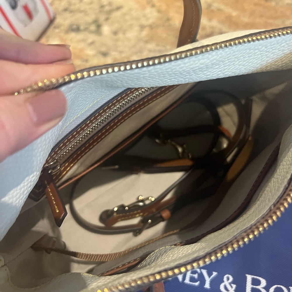 Dooney & Bourke - Picture 2 of 3